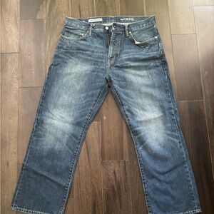 GAP Men’s Relaxed Blue Denim Jeans